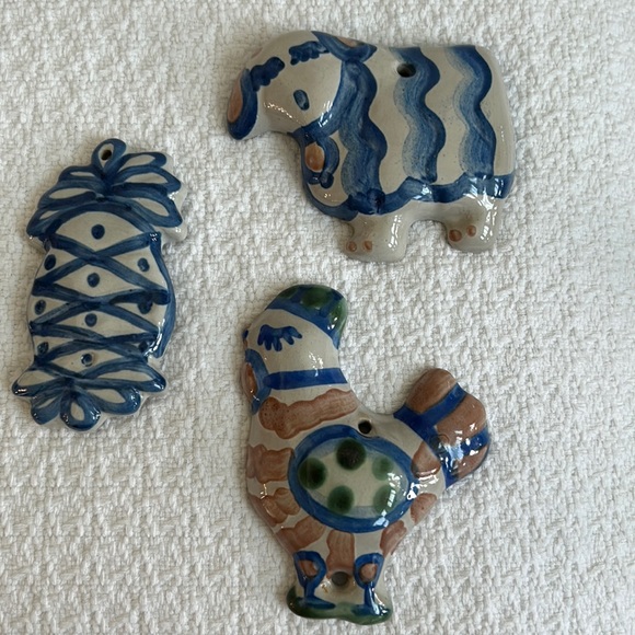 M.A HADLEY- set of 3 ornaments/wall decor-sheep, chicken, pineapple-EUC-No flaws - Picture 1 of 5
